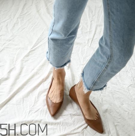 尖頭鞋顯腳長(zhǎng)嗎？腳大能穿尖頭鞋嗎？