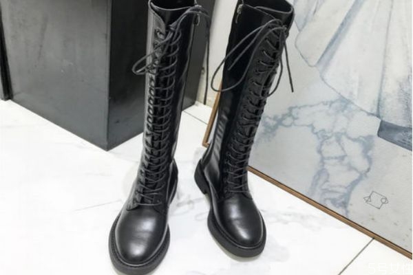 長筒靴會(huì)越穿越松嗎 長筒靴怎么選好看