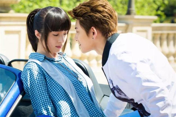 跟同齡男生談戀愛好嗎 和同齡男生談戀愛什么感受 跟同齡男生談戀愛好嗎 和同齡男生談戀愛什么感受