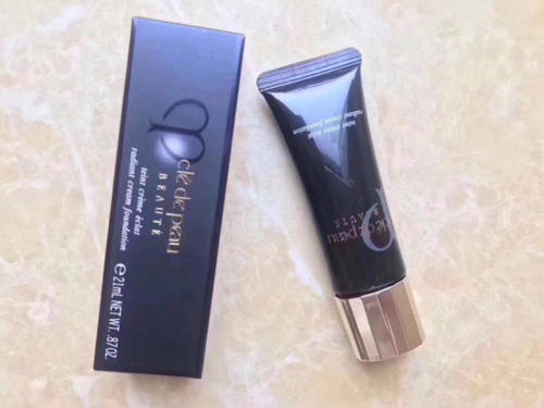 干皮適合什么品牌的粉底液 適合干皮用的粉底液推薦 干皮適合什么品牌的粉底液 適合干皮用的粉底液推薦