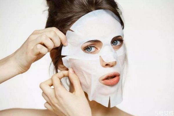面膜揭下之后不洗臉會怎么樣 怎么選擇面膜 面膜揭下之后不洗臉會怎么樣 怎么選擇面膜