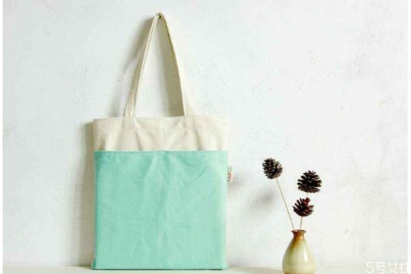 帆布包發(fā)黃怎么辦 帆布包發(fā)黃應(yīng)該怎么洗 帆布包發(fā)黃怎么辦 帆布包發(fā)黃應(yīng)該怎么洗