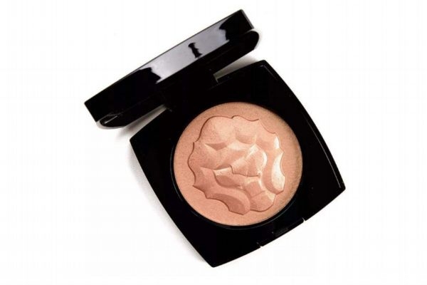 高光和珠光是一樣的嗎 高光怎么打技巧 高光和珠光是一樣的嗎 高光怎么打技巧