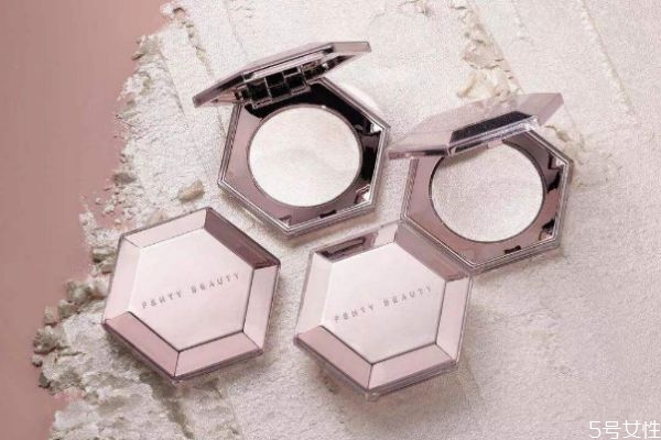 高光和珠光是一樣的嗎 高光怎么打技巧 高光和珠光是一樣的嗎 高光怎么打技巧