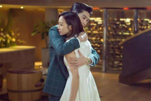 老公出軌女領(lǐng)導(dǎo)怎么辦 老公辦公室出軌能斷嗎 老公出軌女領(lǐng)導(dǎo)怎么辦 老公辦公室出軌能斷嗎