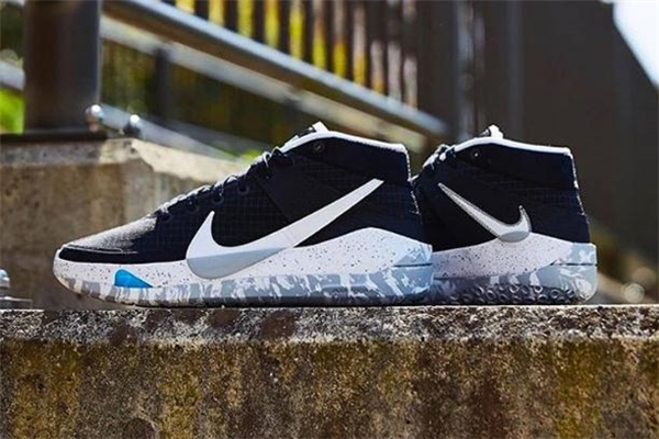 耐克kd13實戰(zhàn)測評 kd13腳感怎么樣