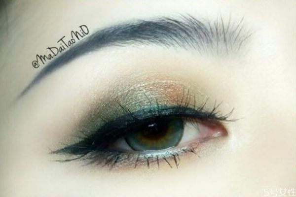 灰綠色系眼妝怎么畫(huà) 清淡版灰綠色系眼妝