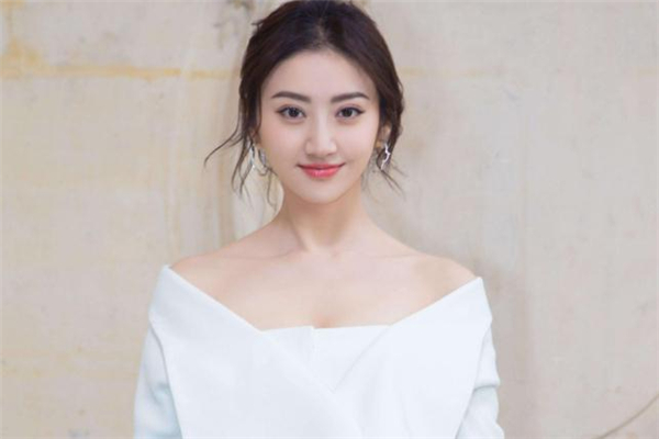 玻尿酸豐蘋果肌需要打多少毫升 豐蘋果肌要多少支玻尿酸 玻尿酸豐蘋果肌需要打多少毫升 豐蘋果肌要多少支玻尿酸