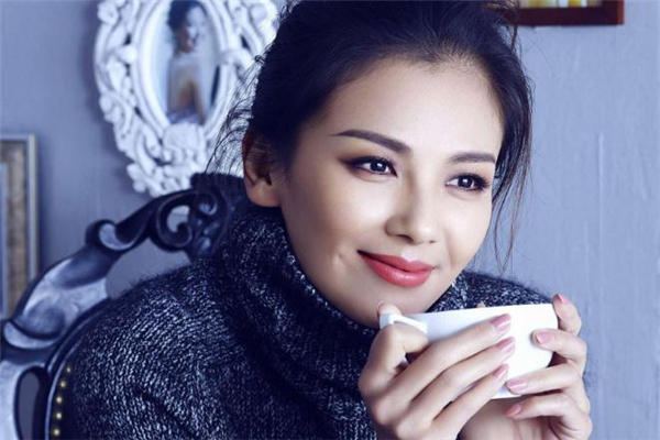 種植美人尖疼嗎 種植美人尖有風險嗎 種植美人尖疼嗎 種植美人尖有風險嗎