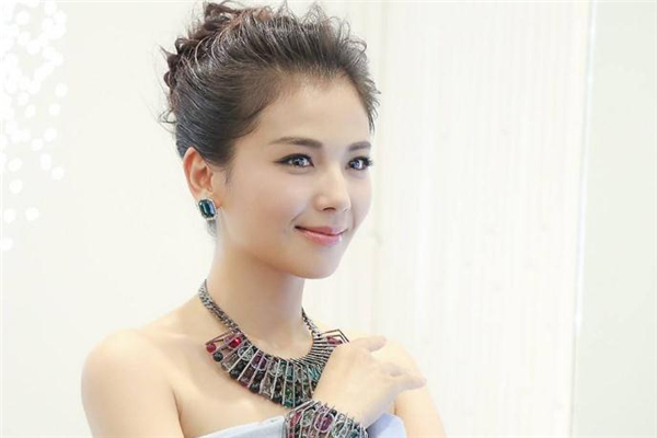 美人尖種植過程要多久 種植美人尖能保持多長(zhǎng)時(shí)間 美人尖種植過程要多久 種植美人尖能保持多長(zhǎng)時(shí)間