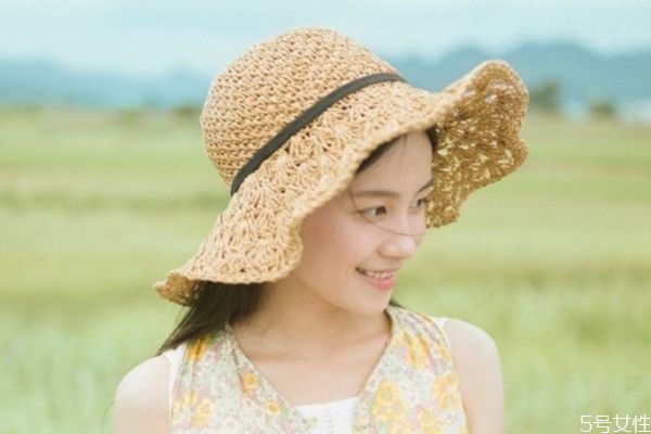 離婚后的女人還會有人愛嗎 離婚后的女人還能找到真愛嗎 離婚后的女人還會有人愛嗎 離婚后的女人還能找到真愛嗎