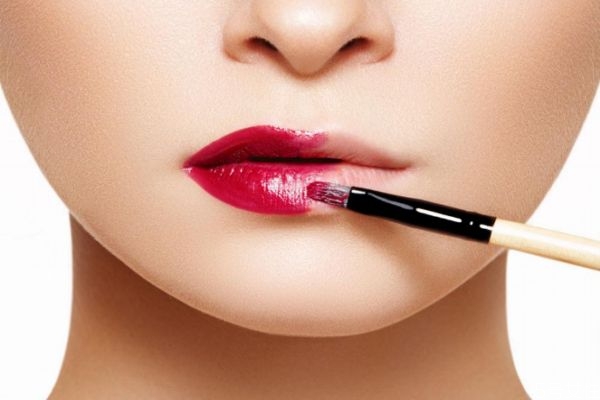 口紅過敏的原因有什么 為什么會口紅過敏 口紅過敏的原因有什么 為什么會口紅過敏