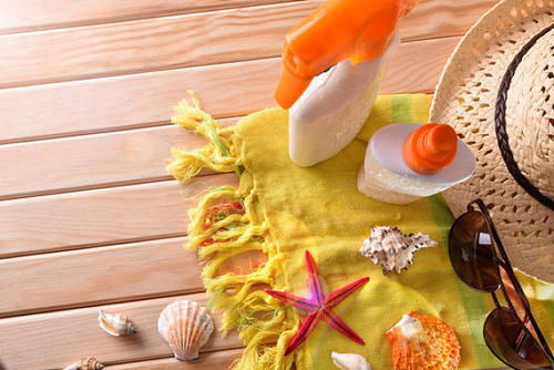 戴口罩還用涂防曬霜嗎 戴口罩防曬霜會掉嗎 戴口罩還用涂防曬霜嗎 戴口罩防曬霜會掉嗎