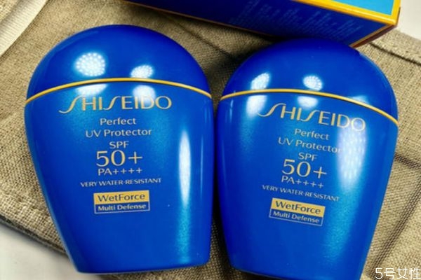 資生堂藍胖子和安耐曬哪個更好用 藍胖子和安耐曬的區(qū)別