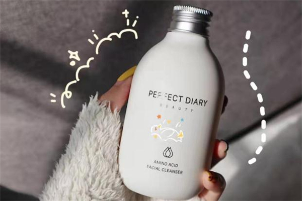 完美日記白胖子洗面奶多少錢 完美日記白胖子洗面奶保質期 完美日記白胖子洗面奶多少錢 完美日記白胖子洗面奶保質期