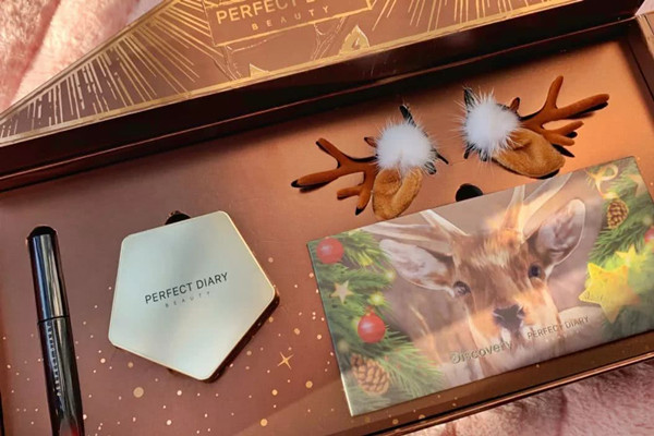 完美日記鉆石高光有幾個顏色 完美日記鉆石高光哪個適合日常用 完美日記鉆石高光有幾個顏色 完美日記鉆石高光哪個適合日常用