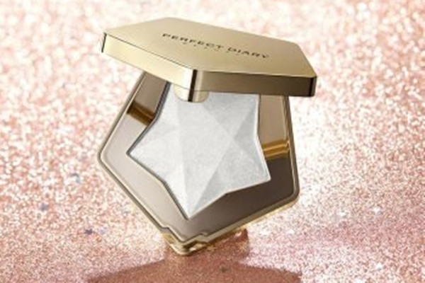 完美日記鉆石高光有幾個顏色 完美日記鉆石高光哪個適合日常用 完美日記鉆石高光有幾個顏色 完美日記鉆石高光哪個適合日常用