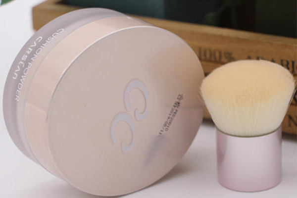 夏季好用的定妝散粉有哪些 夏季好用的定妝散粉推薦 夏季好用的定妝散粉有哪些 夏季好用的定妝散粉推薦