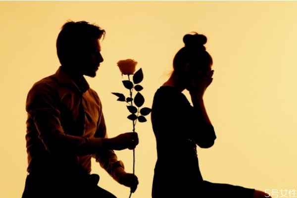 懷疑老公出軌談話技巧 懷疑老公出軌怎么套話 懷疑老公出軌談話技巧 懷疑老公出軌怎么套話