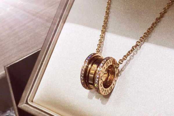 寶格麗彈簧項(xiàng)鏈好看嗎 寶格麗彈簧項(xiàng)鏈?zhǔn)鞘步?><p><strong>寶格麗彈簧項(xiàng)鏈好看嗎 寶格麗彈簧項(xiàng)鏈?zhǔn)鞘步?/strong></p></a></li> 	     </ul>
		</div>
	   <div   id=