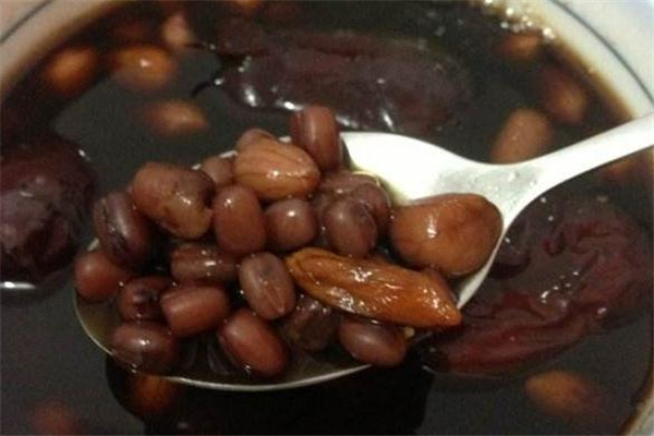 五紅湯的做法 五紅湯可以下奶嗎 五紅湯的做法 五紅湯可以下奶嗎