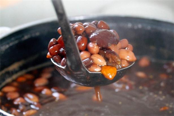 五紅湯都有什么材料 五紅湯喝了會(huì)上火嗎 五紅湯都有什么材料 五紅湯喝了會(huì)上火嗎