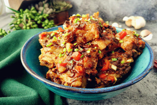 豆豉排骨的做法 豆豉排骨怎么做好吃 豆豉排骨的做法 豆豉排骨怎么做好吃