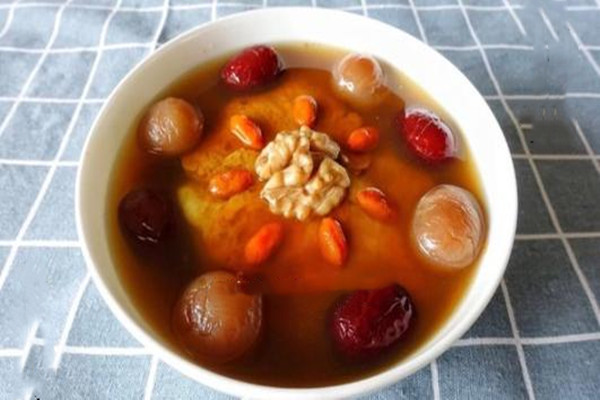 益氣補血湯的功效 益氣補血湯的食物有哪些 益氣補血湯的功效 益氣補血湯的食物有哪些