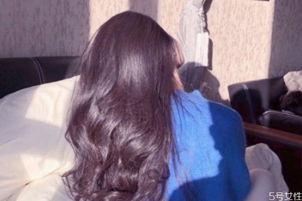 離子燙能堅(jiān)持多長時(shí)間 具體的離子燙步驟 離子燙能堅(jiān)持多長時(shí)間 具體的離子燙步驟