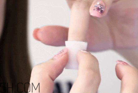 怎么判斷指甲油是否過(guò)期？卸甲水的危害