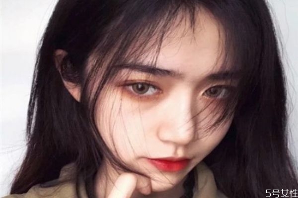 離子燙能堅(jiān)持多長時(shí)間 具體的離子燙步驟 離子燙能堅(jiān)持多長時(shí)間 具體的離子燙步驟