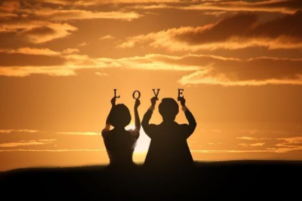 吵架后這些表現(xiàn)說明他真的愛你 吵架時(shí)對(duì)方愛你的表現(xiàn) 吵架后這些表現(xiàn)說明他真的愛你 吵架時(shí)對(duì)方愛你的表現(xiàn)