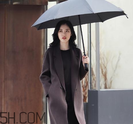 羊絨大衣會起靜電嗎？羊絨大衣起靜電怎么辦？