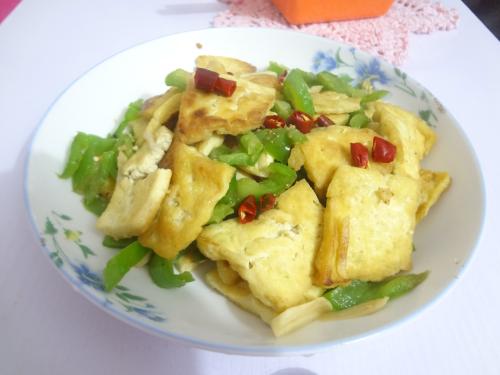 家常炒豆腐怎么做好吃 家常炒豆腐的做法 家常炒豆腐怎么做好吃 家常炒豆腐的做法