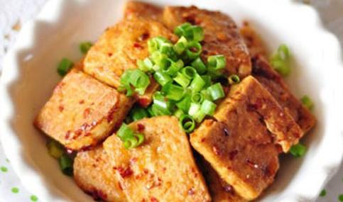 家常炒豆腐怎么做好吃 家常炒豆腐的做法 家常炒豆腐怎么做好吃 家常炒豆腐的做法