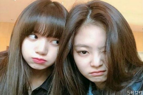 去角質(zhì)的精華液怎么用 去角質(zhì)的精華液使用步驟 去角質(zhì)的精華液怎么用 去角質(zhì)的精華液使用步驟