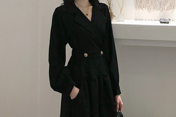 穿小黑裙有什么優(yōu)點 小黑裙怎么搭配好看 穿小黑裙有什么優(yōu)點 小黑裙怎么搭配好看