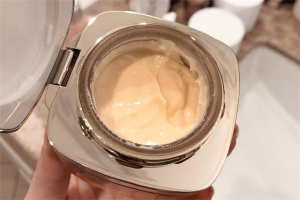 歐萊雅小蜜罐面霜真假對比 歐萊雅小蜜罐和零點(diǎn)霜哪個好用