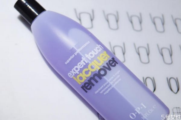 水性洗甲水和油性洗甲水的區(qū)別 兩種洗甲水比較 水性洗甲水和油性洗甲水的區(qū)別 兩種洗甲水比較