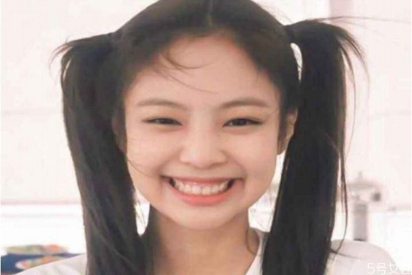 去角質(zhì)的精華液怎么用 去角質(zhì)的精華液使用步驟 去角質(zhì)的精華液怎么用 去角質(zhì)的精華液使用步驟