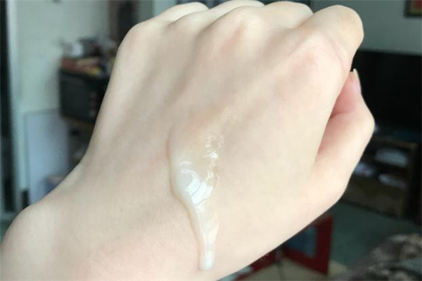 倩碧302美白鐳射瓶多少錢 倩碧302美白鐳射瓶專柜價(jià)格 倩碧302美白鐳射瓶多少錢 倩碧302美白鐳射瓶專柜價(jià)格