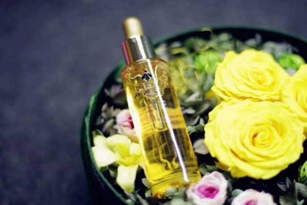 嬌蘭復(fù)原蜜一周用幾次 嬌蘭復(fù)原蜜可以天天使用嗎 嬌蘭復(fù)原蜜一周用幾次 嬌蘭復(fù)原蜜可以天天使用嗎