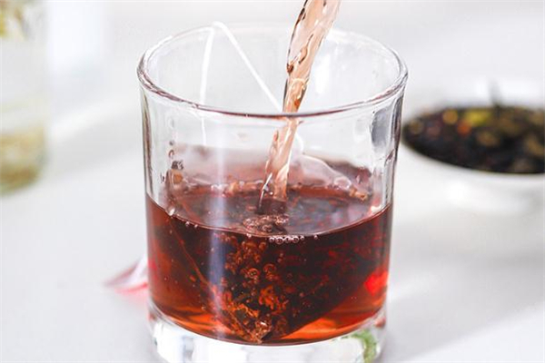 黑糯茶的制作方法 黑糯茶是用什么東西做成的 黑糯茶的制作方法 黑糯茶是用什么東西做成的