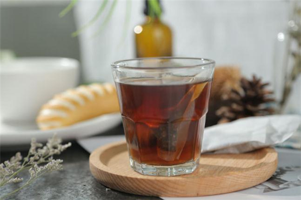 黑糯茶的制作方法 黑糯茶是用什么東西做成的 黑糯茶的制作方法 黑糯茶是用什么東西做成的