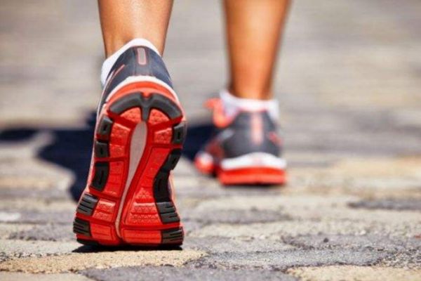 太陽穴的痘痘怎么去除 消除太陽穴痘痘的方法 太陽穴的痘痘怎么去除 消除太陽穴痘痘的方法