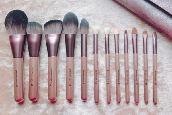 ducare小葡萄化妝刷好用嗎 ducare小葡萄化妝刷介紹