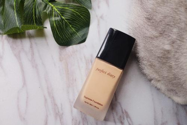 適合學生用的粉底液有哪些 適合學生用的粉底液推薦