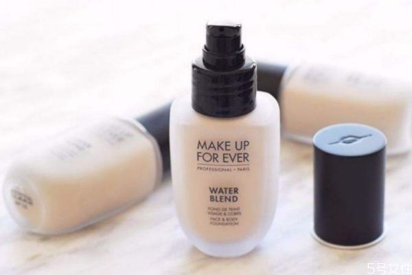 粉底液干了倒不出來(lái)怎么辦 粉底液干了怎么處理 粉底液干了倒不出來(lái)怎么辦 粉底液干了怎么處理