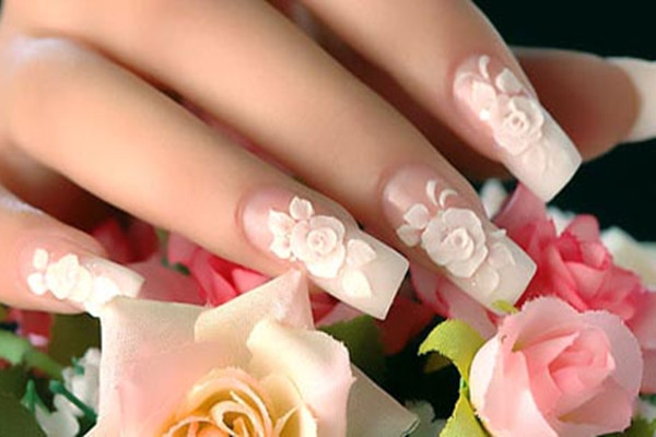 美甲能維持多長時(shí)間 美甲能自己卸嗎