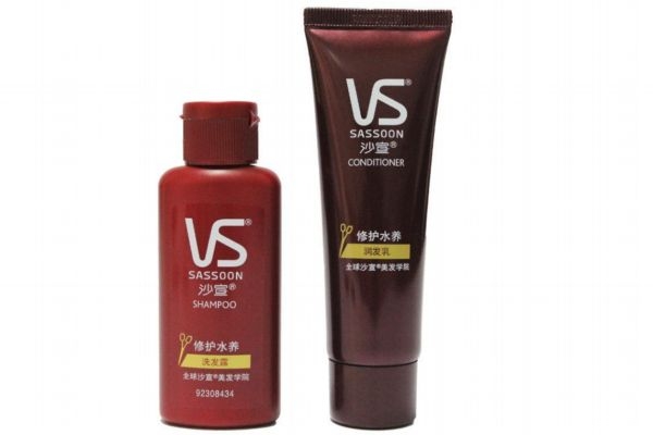 可以用兩種護(hù)發(fā)素洗頭嗎 護(hù)發(fā)素可以當(dāng)洗發(fā)水用嗎 可以用兩種護(hù)發(fā)素洗頭嗎 護(hù)發(fā)素可以當(dāng)洗發(fā)水用嗎